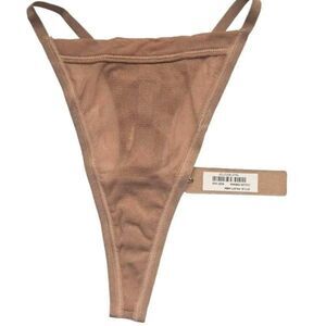 SKIMS STRING PANTY NWT